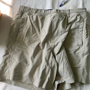 Bird dog shorts